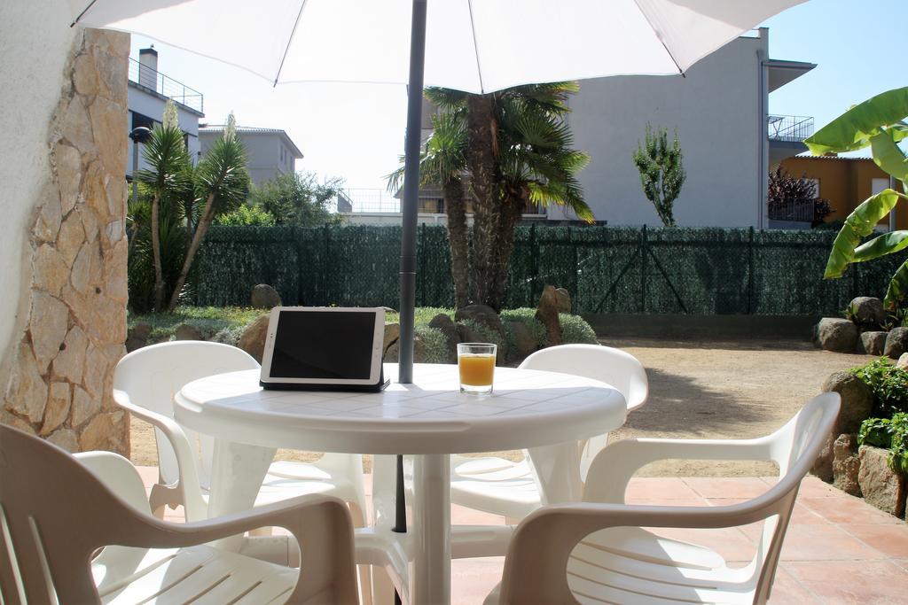 Apartaments Margarita Sabina Pinell 플라티야 다로 외부 사진